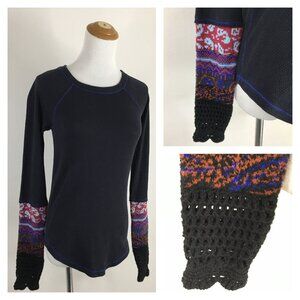 FREE PEOPLE Dark Blue Multicolor Knit Sleeve Insert Rounded Hem Textured Shirt